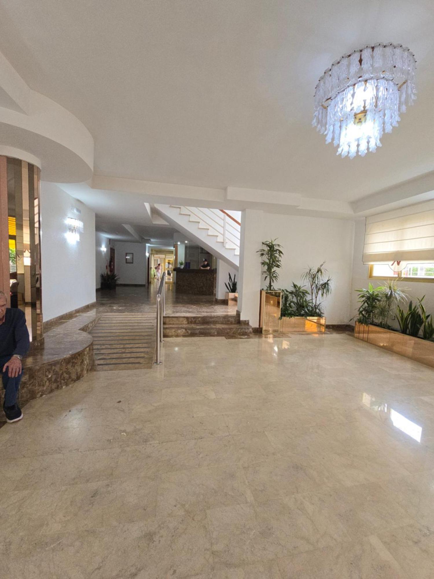 Apartments Novelty ซาลอว์ ภายนอก รูปภาพ